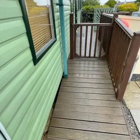 Peaceful Beach Holiday Home Llanina Exterior photo